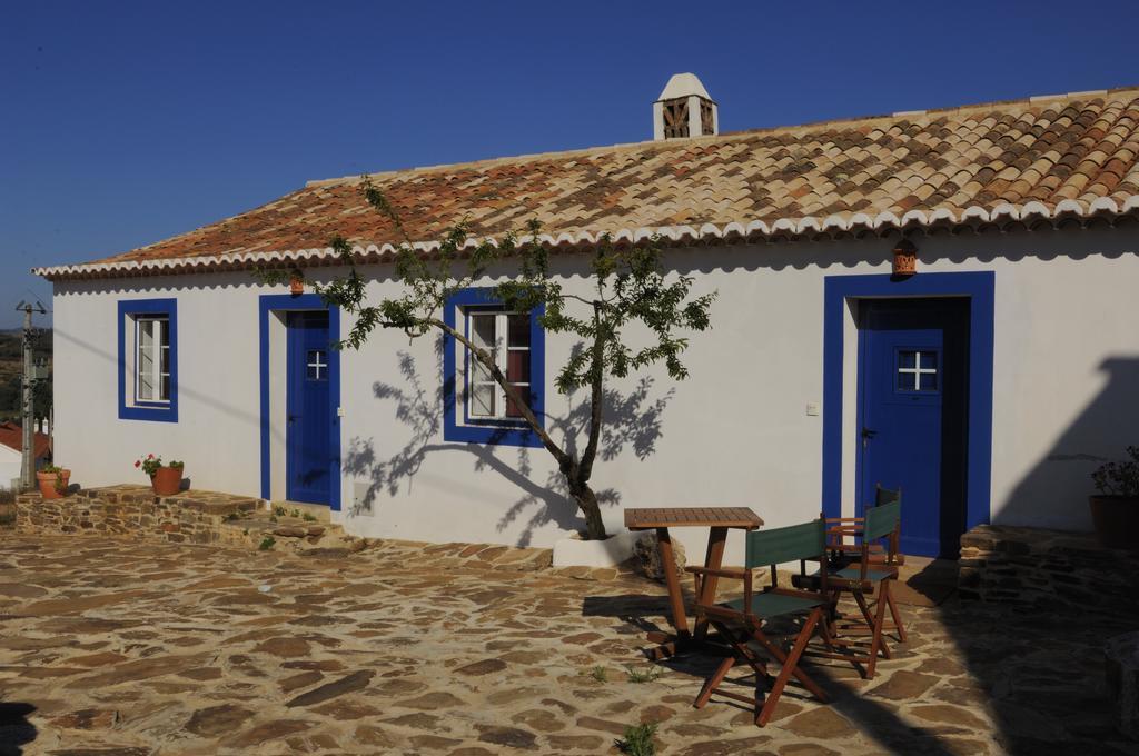Herdade Do Azinhal Санта-Клара-а-Велья Экстерьер фото